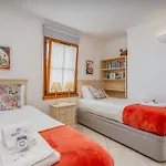 Peaceful And Lovely Retreat With A Pool #1982 Apartman