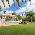 Peaceful And Lovely Retreat With A Pool #1982 * Barão de São Miguel
