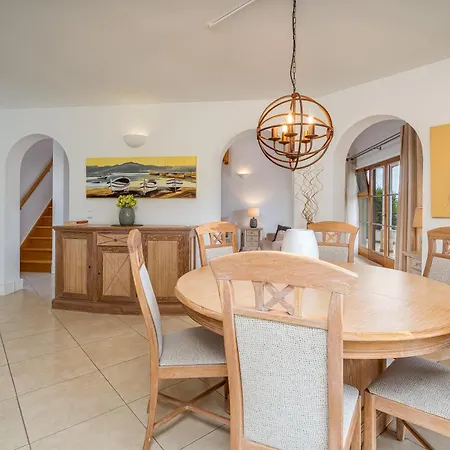 Peaceful And Lovely Retreat With A Pool #1982 Apartament Barão de São Miguel