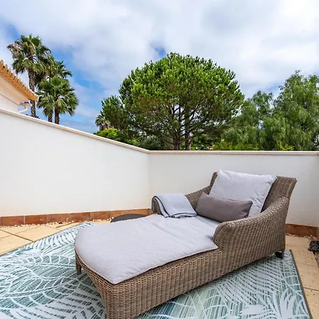 Apartament Peaceful And Lovely Retreat With A Pool #1982