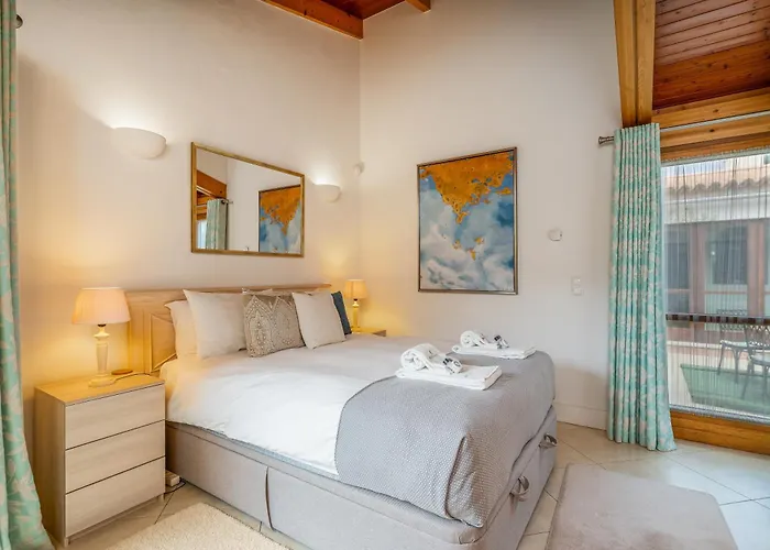 Daire Peaceful And Lovely Retreat With A Pool #1982 *