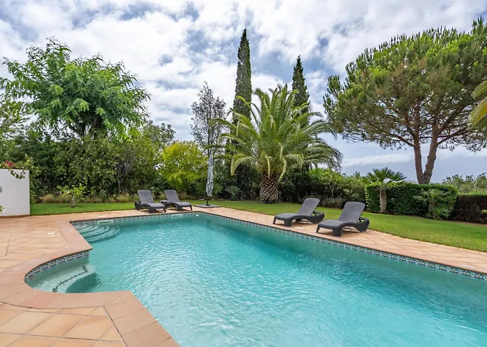 Peaceful And Lovely Retreat With A Pool #1982 * Barão de São Miguel