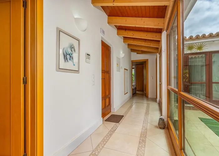 Peaceful And Lovely Retreat With A Pool #1982 Barão de São Miguel